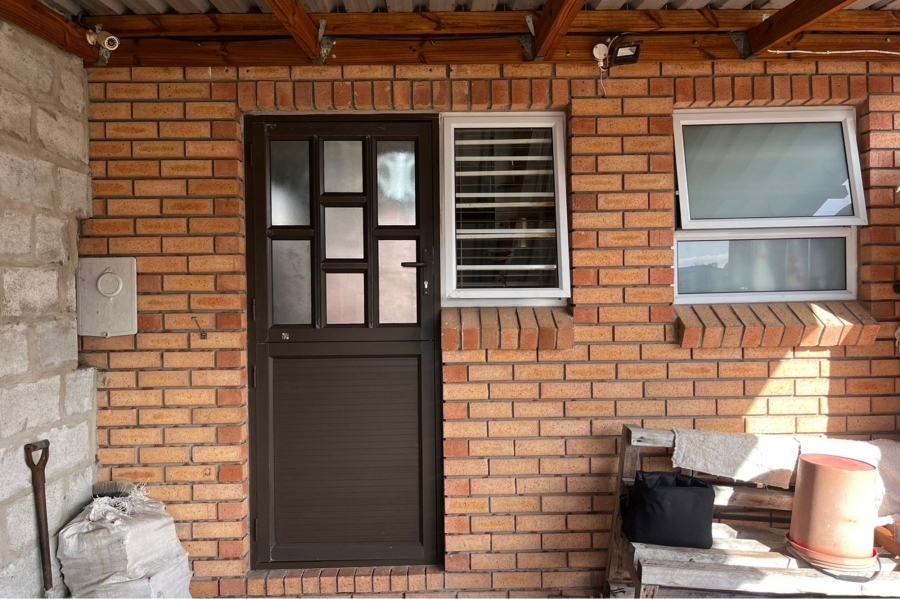 2 Bedroom Property for Sale in Walmer Link Eastern Cape